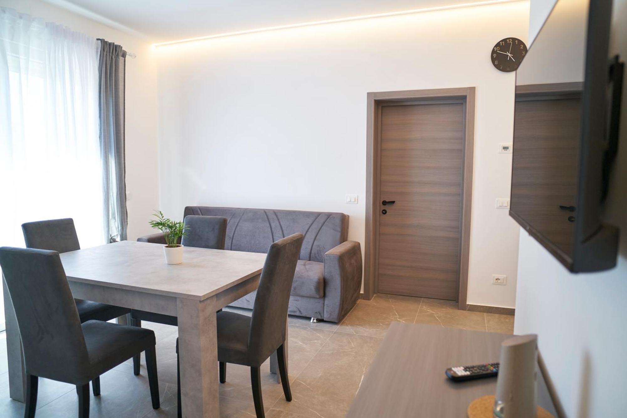 Villa Borghesi Suites Fronte Mare Rimini Exteriör bild