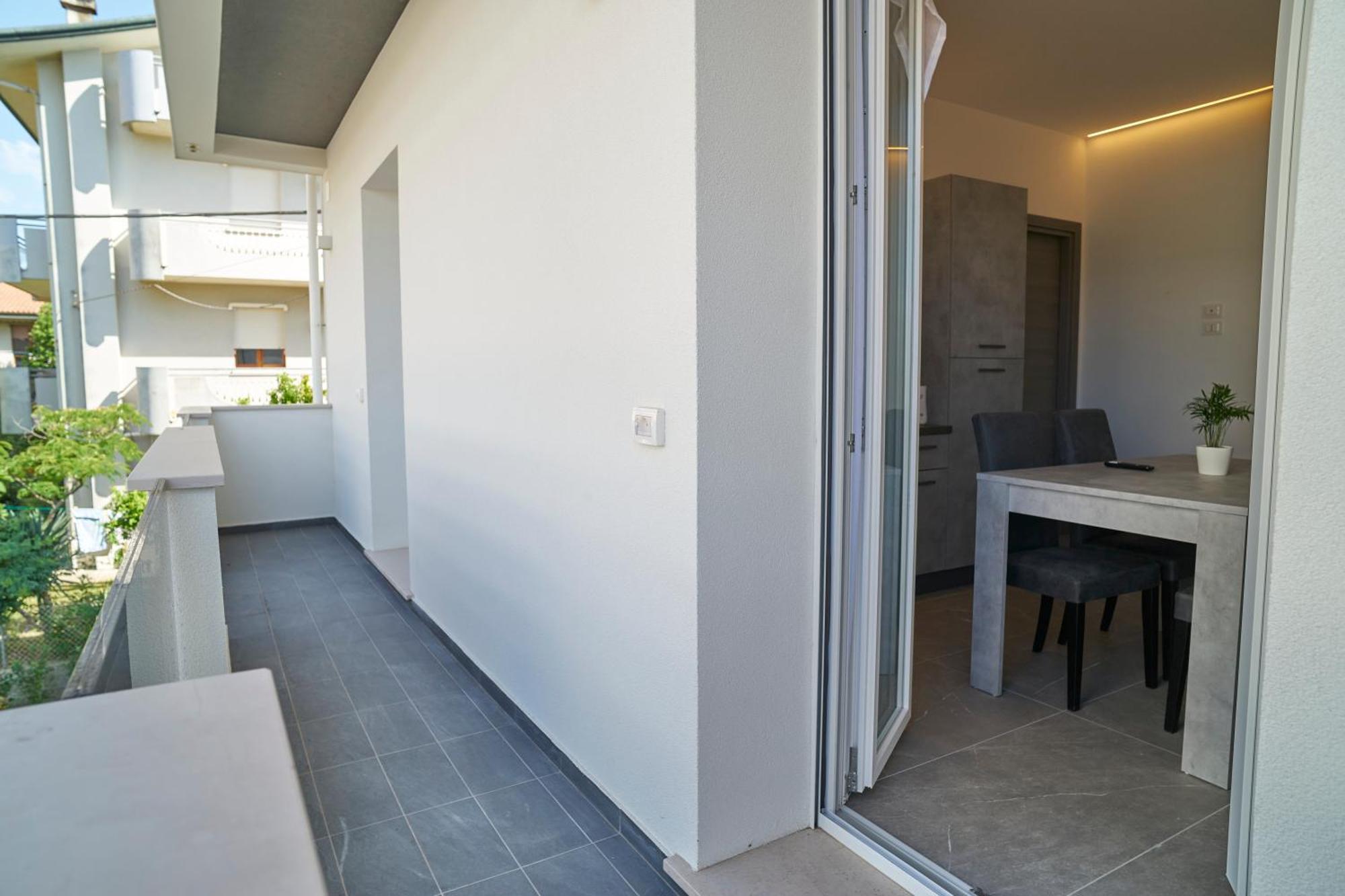 Villa Borghesi Suites Fronte Mare Rimini Exteriör bild