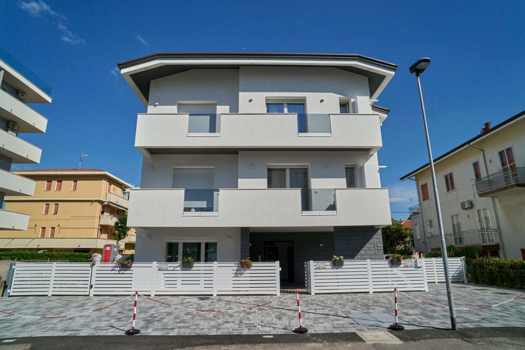 Villa Borghesi Suites Fronte Mare Rimini Exteriör bild